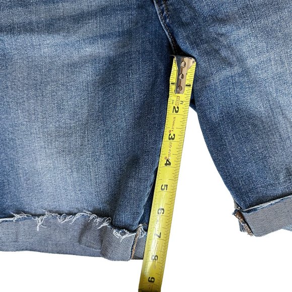 GAP jean cutoff shorts (Size 30) - Picture 6 of 8